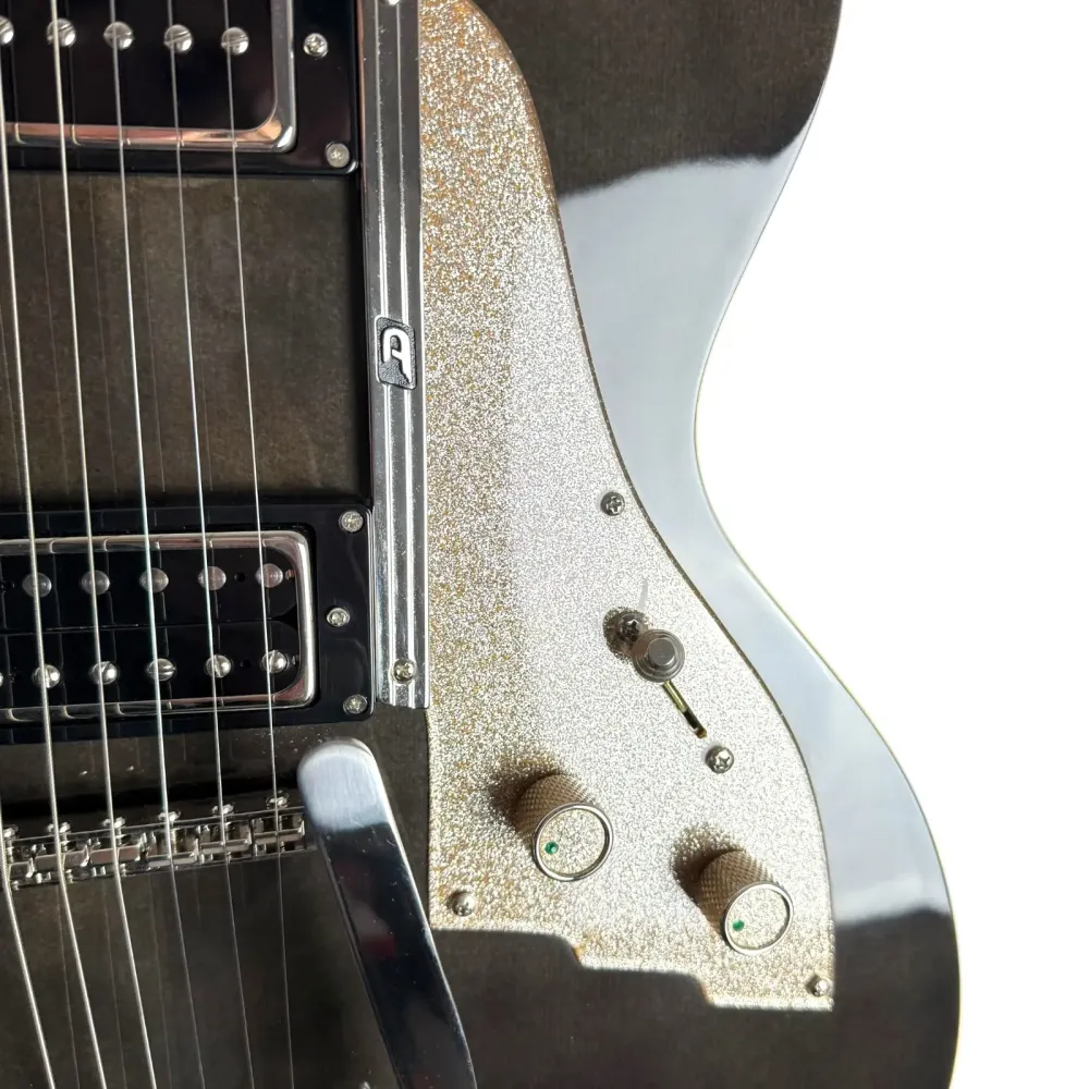 Duesenberg Carl Carlton 2000 - Przezroczysta czerń