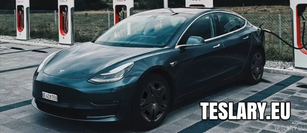 Model Tesli 3 18" UNIKALNE pokrowce na koł S22 Maybach Style