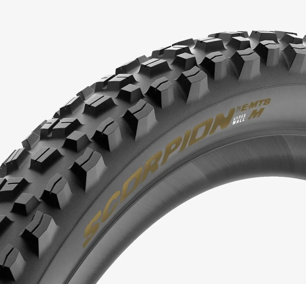 Opona PIRELLI SCORPION E-MTB M 29x2.6 Tubeless Ready Soft Black/Gold 4355600
