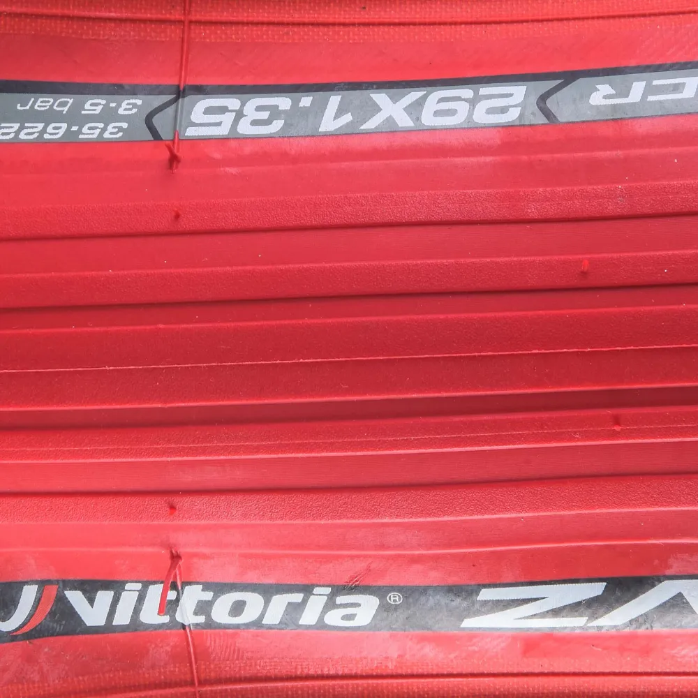 Opona do trenażera domowego VITTORIA ZAFFIRO PRO 29x1.35 DętkaTyp Miękka