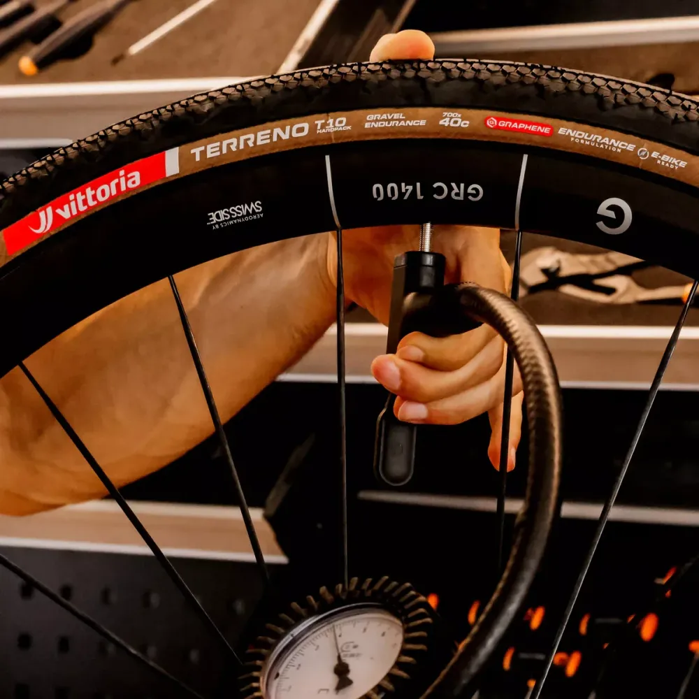 Opona VITTORIA TERRENO T10 HARDPACK Gravel Endurance 700x45c Tubeless Ready Soft Brown