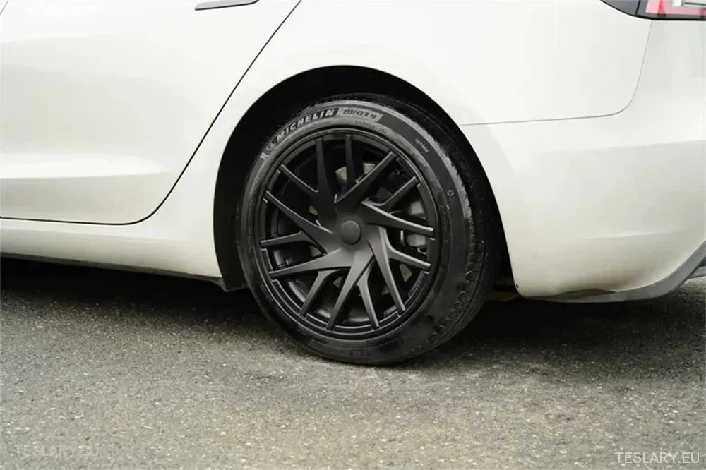 18" Osłona koł Tesla 3 Highland Full Rim Matte Black