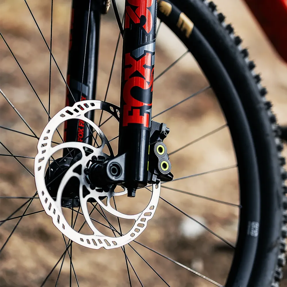 Para hamulców MAGURA MT5 PRO z tarczami Storm HC 203/180 mm