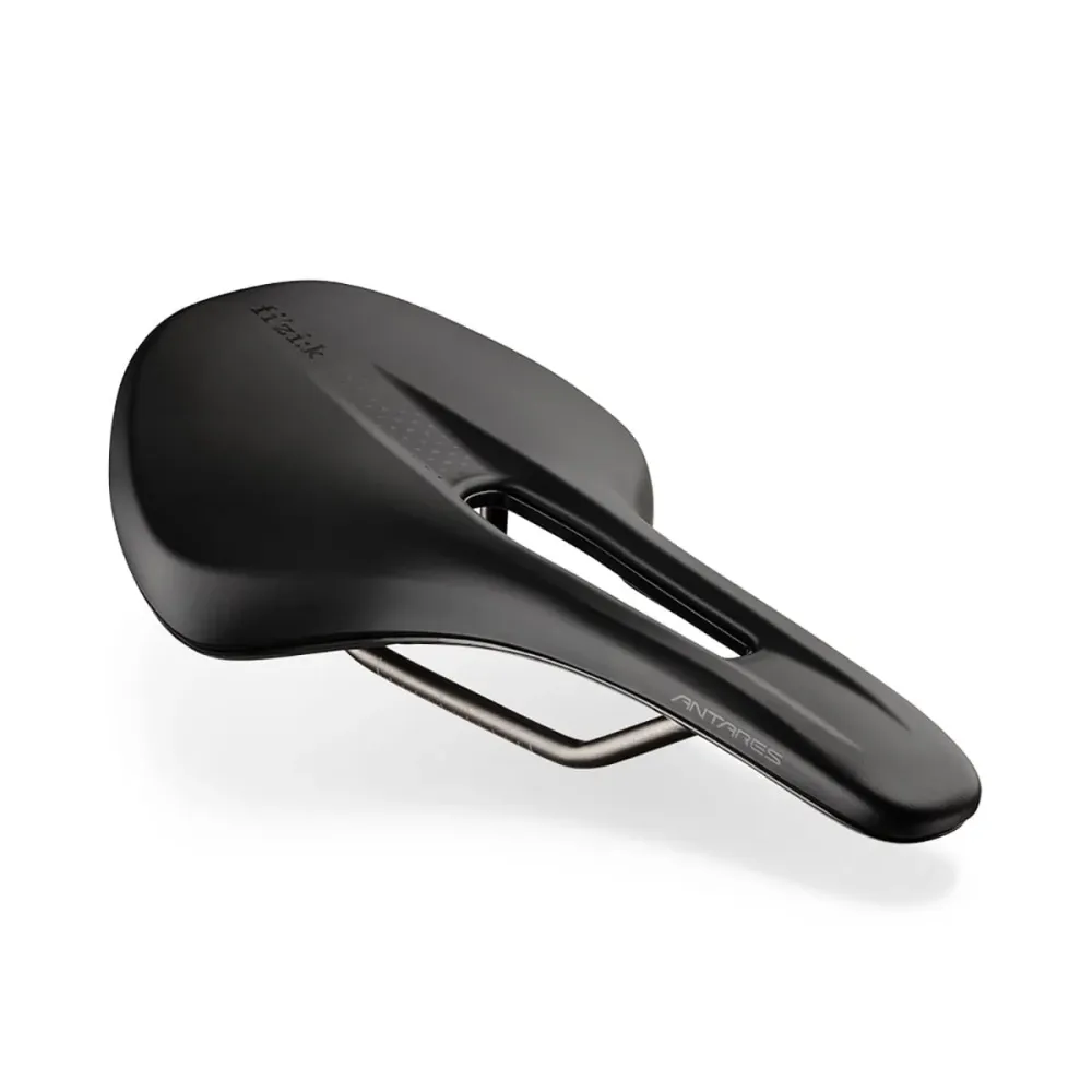 Siodełko FIZIK VENTO ANTARES R3 150 mm szyny Kium czarne