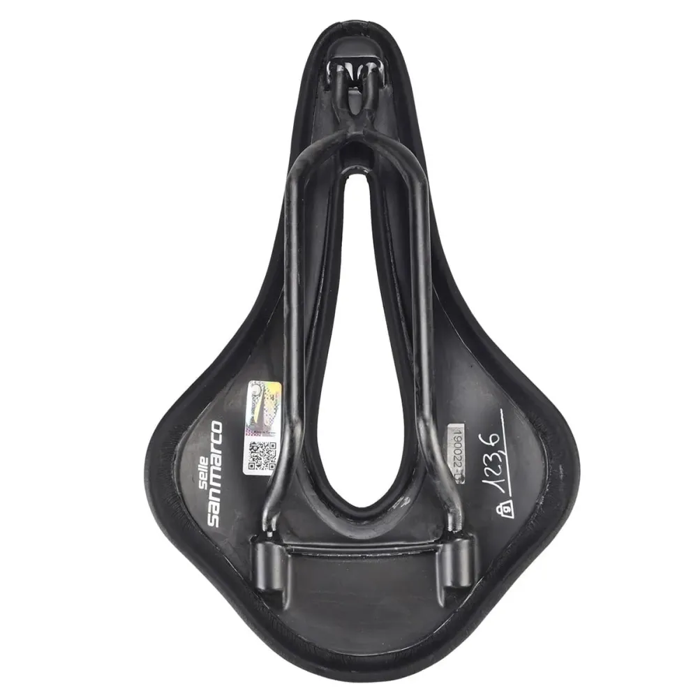 Siodełko SAN MARCO SHORTFIT OPEN FIT SUPERLEGGERA WIDE z karbonowymi szynami