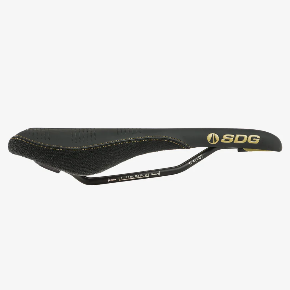 Siodełko SDG RADAR MTN Rails Titanium-Aluminium czarny/kremowy