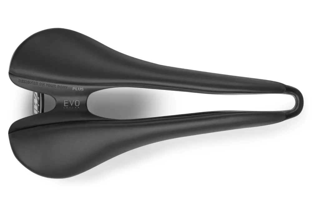 Siodełko SMP EVO PLUS o szerokości 140 mm z czarnymi szynami ze stali nierdzewnej