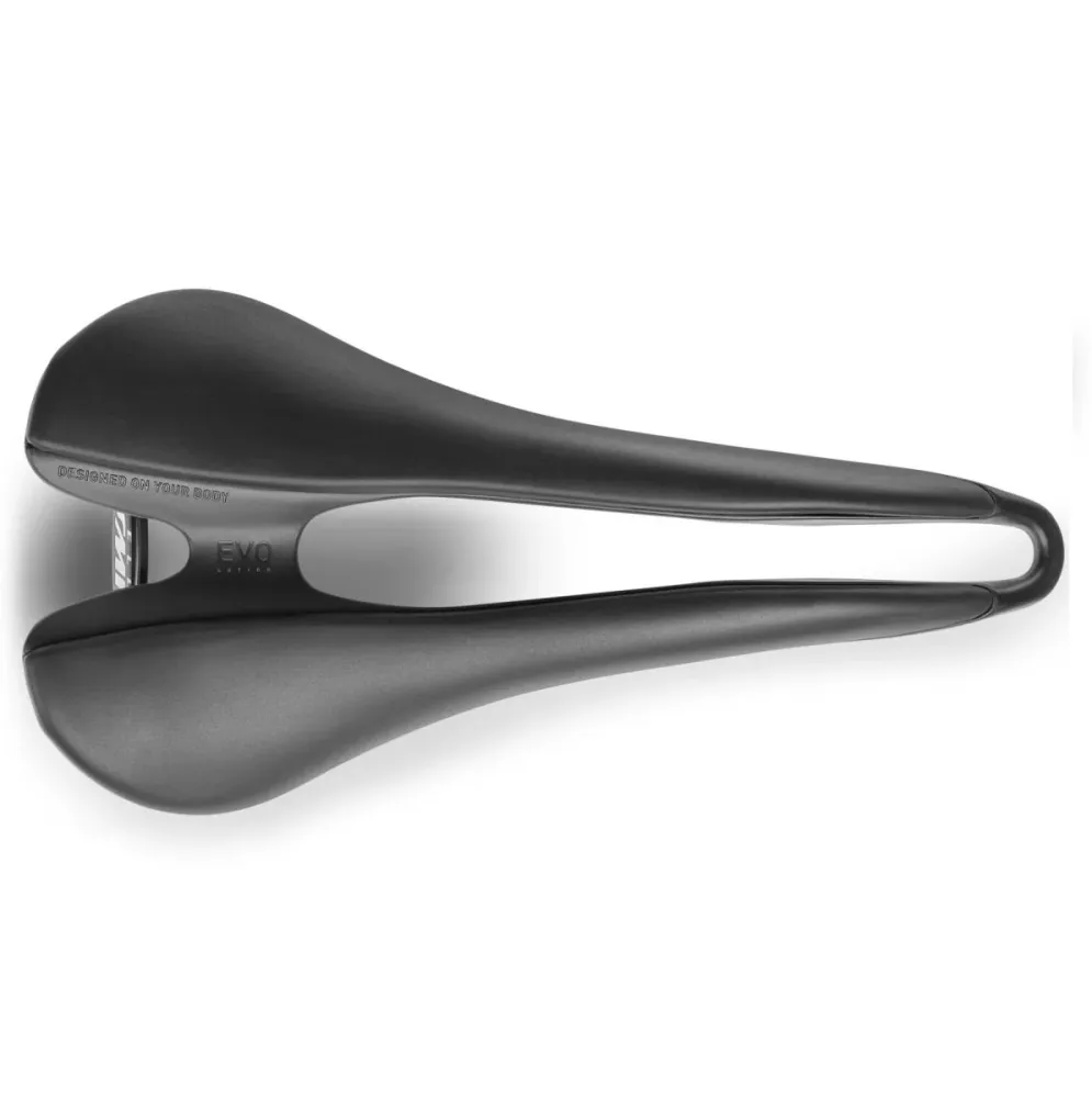 Siodełko SMP EVO Szerokość 138 mm Szyny karbonowe Czarne