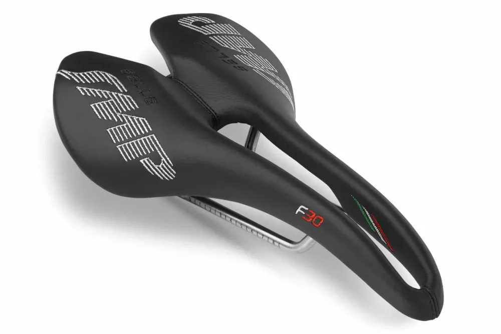 Siodełko SMP F30 Szerokość 149 mm Szyny ze stali nierdzewnej Czarne