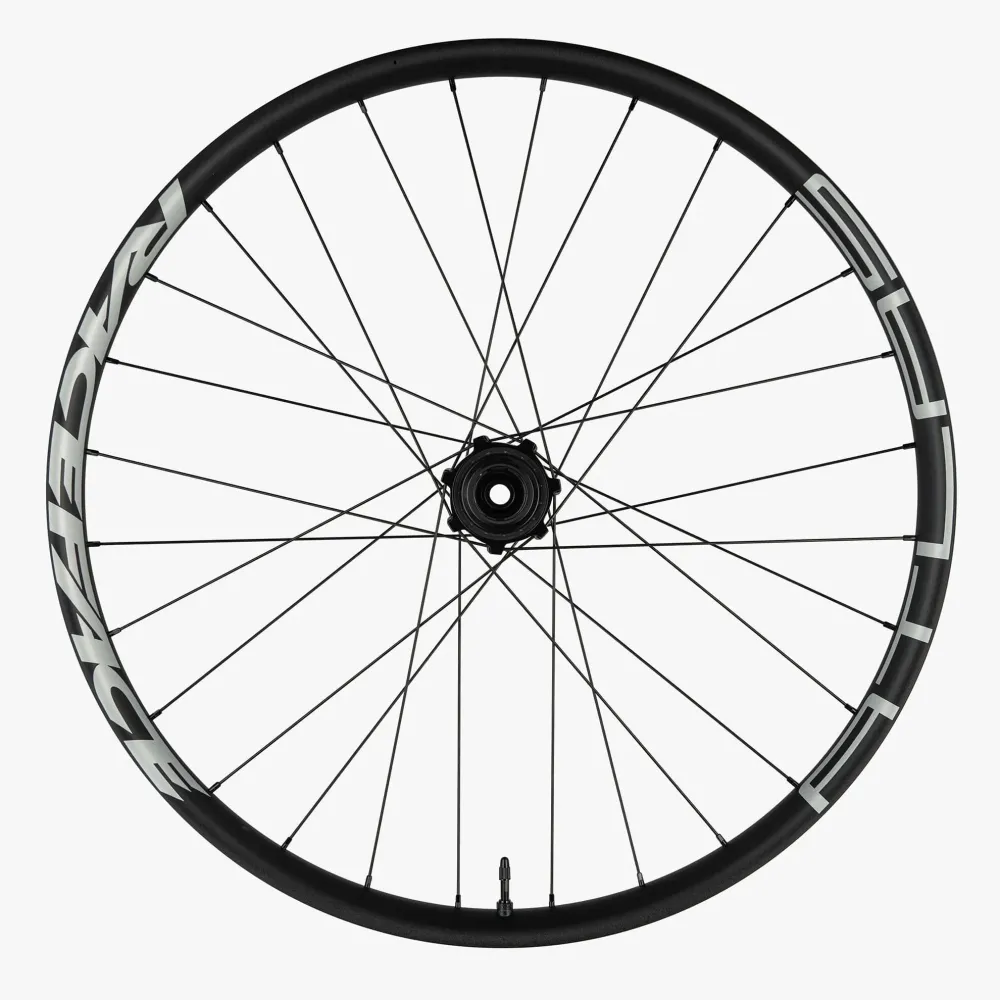 Tylne koło RACE FACE ATLAS 29" z osią 12x150/157 mm