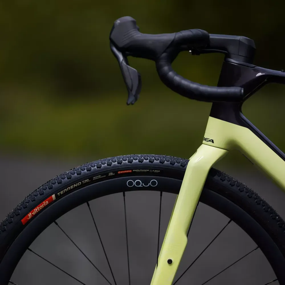 VITTORIA TERRENO T30 FINE LOOSE Gravel Endurance 700x37c Tubeless Ready Miękka czarna opona