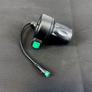 Część zamienna do hulajnogi elektrycznej WANDLER - półmanetka z przyciskiem rozrusznika