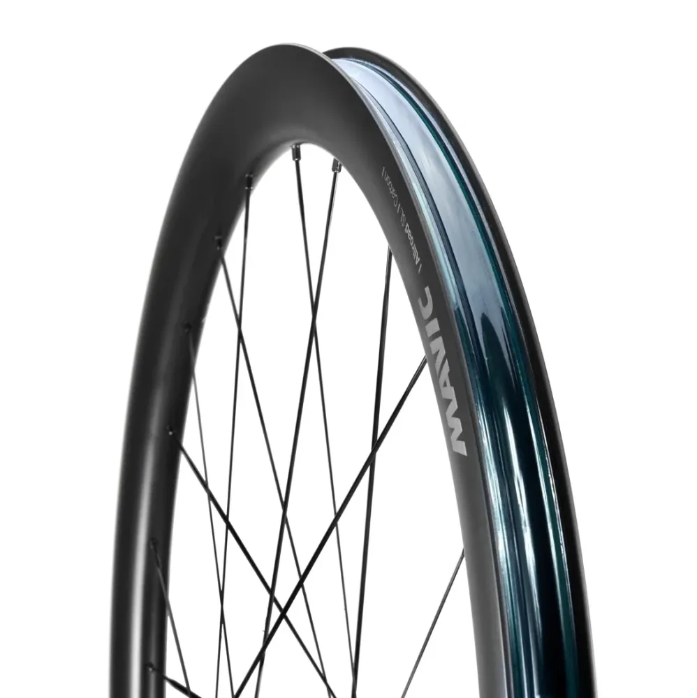 Przednie koło MAVIC ALLROAD SL CARBON DISC z oponami centrelock
