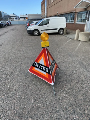 Lampa ostrzegawcza do składanego namiotu ochronnego – dwustronna lampa błyskowa