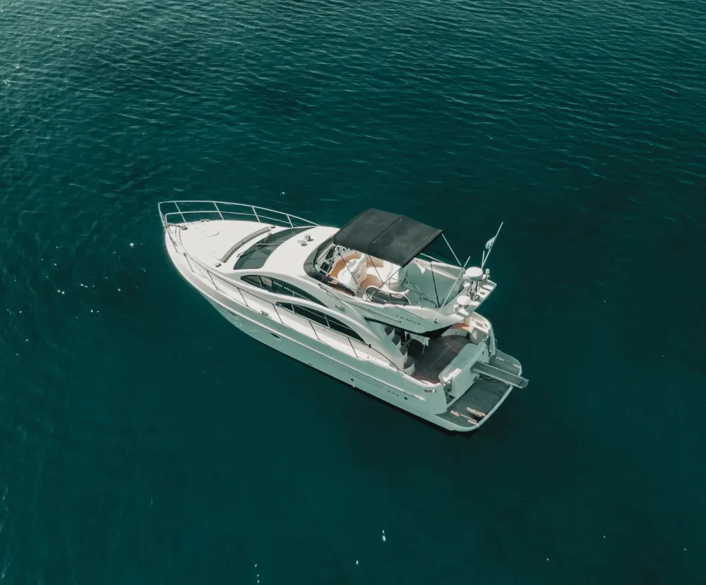 AZIMUT 42 Clubbing Destination