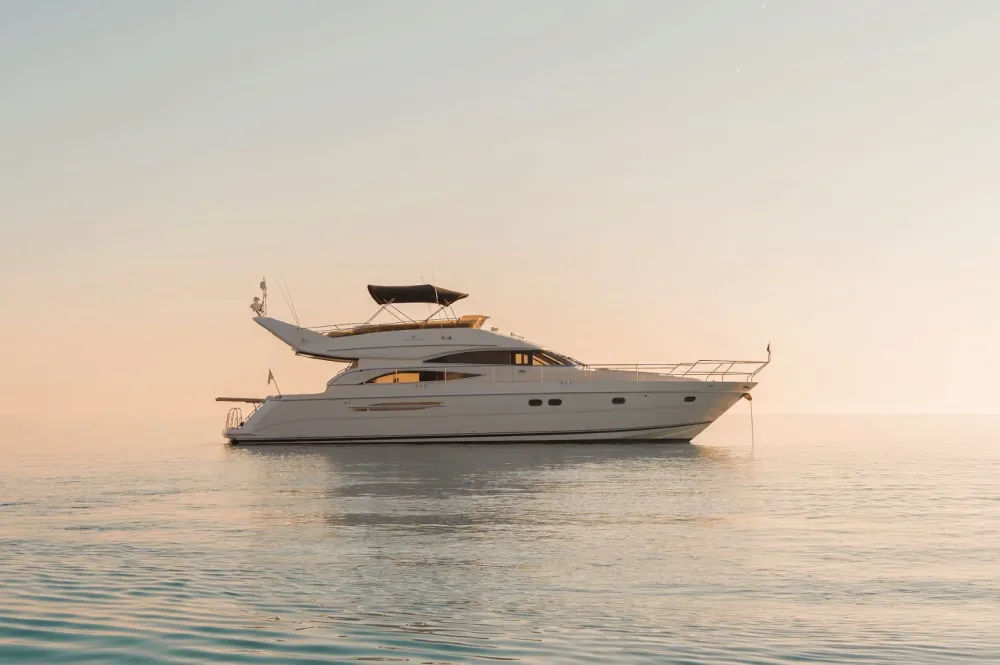 PRINCESS 61 Clubbing Destination