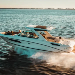 SEA RAY SLX 350 Clubbing Destination