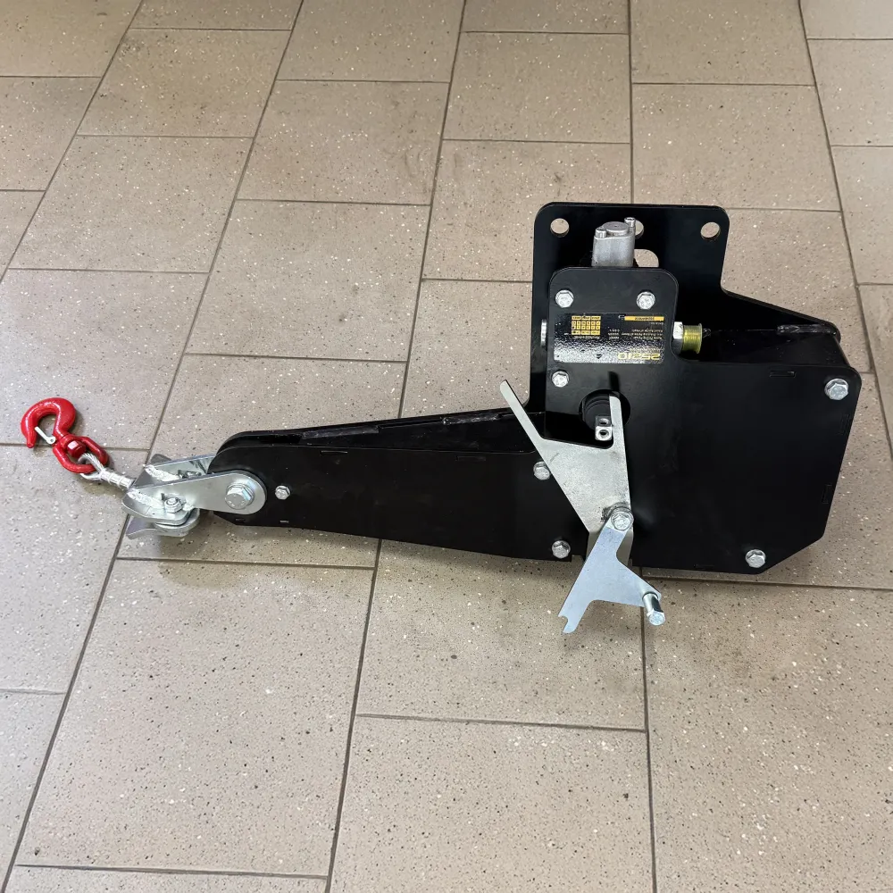 Hydrauliczna wciągarka linowa MEYER do łuparek WOM