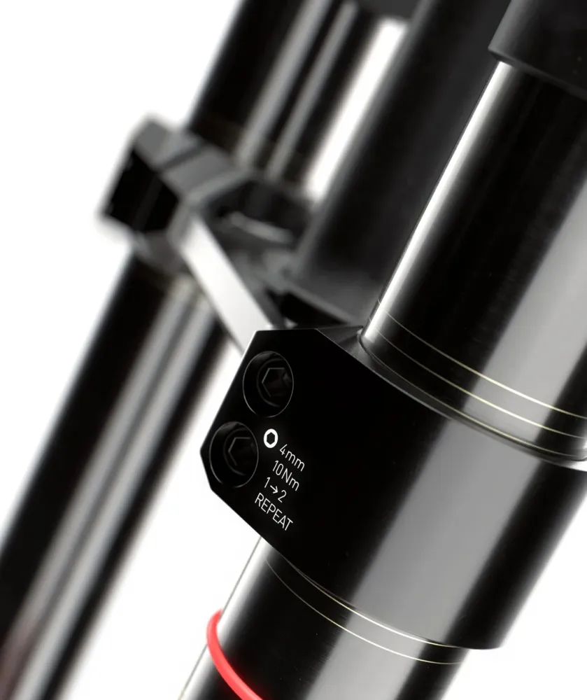 Widelec ROCKSHOX BOXXER ULTIMATE CHARGER 3 RC2 29" Axle 20x110mm Boost Black Glossy