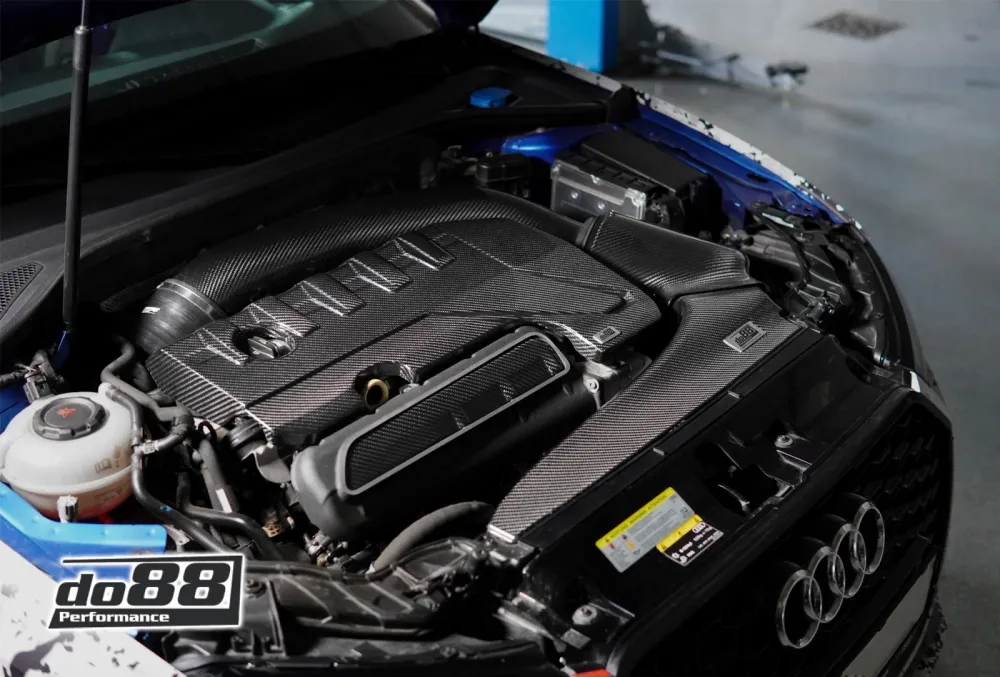DO88 Carbonowa osłona silnika i kolektora Audi RS3/TTRS/RSQ3 2.5TFSI 400KM