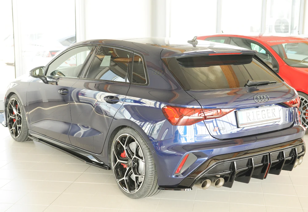 Progi boczne Rieger Audi S3, A3 S-Line 8Y 2024+ - Wysoki połysk czarny