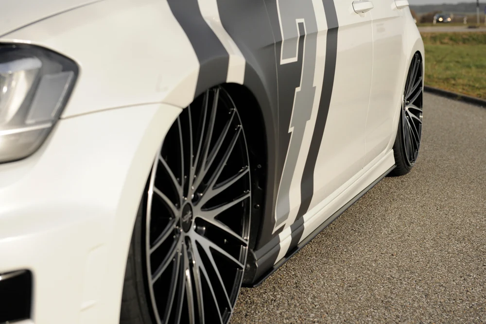 Progi boczne Rieger Volkswagen Golf MK7 R / R-Line